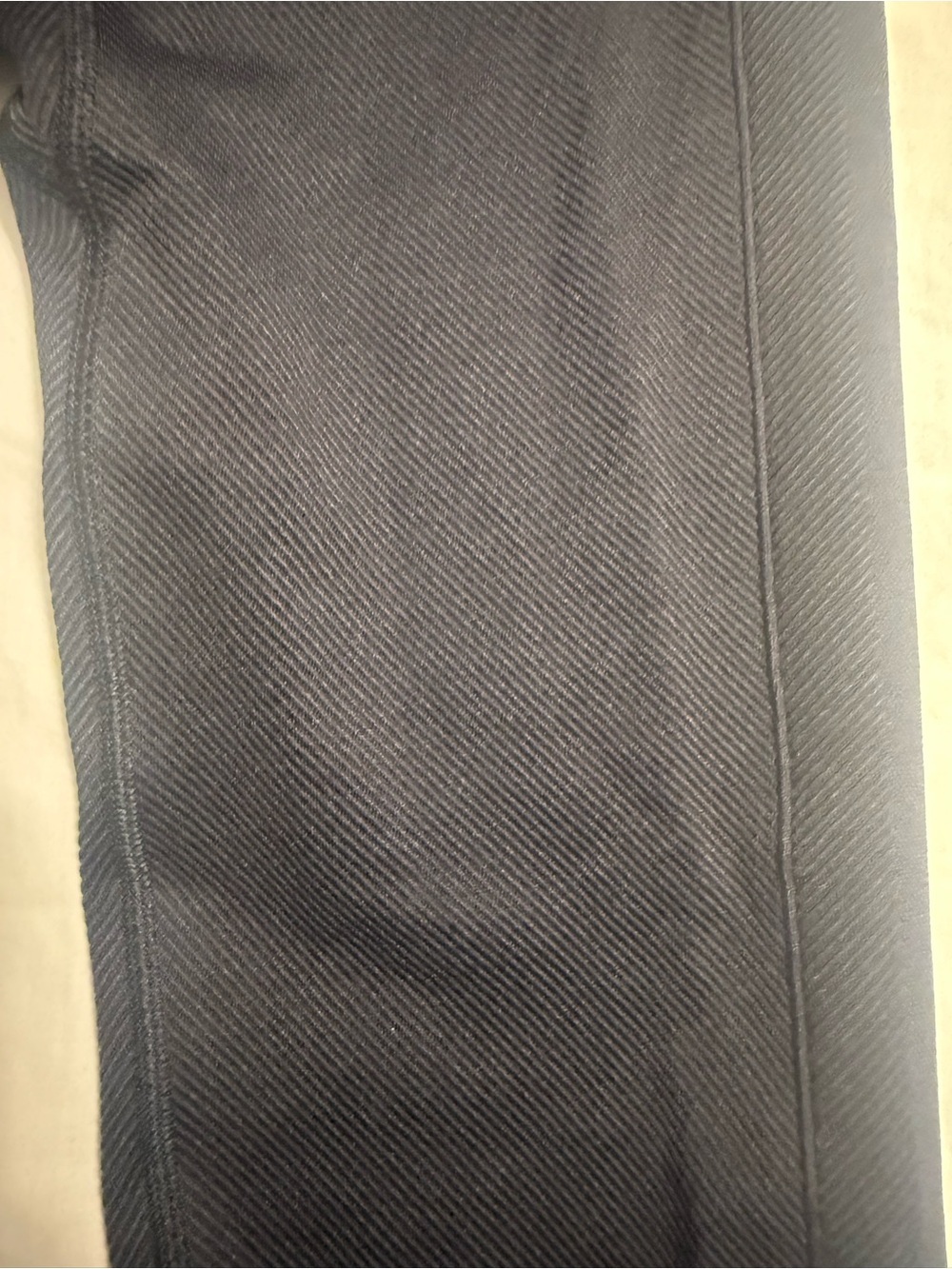 All in Motion High-Rise Textured Seamless 7/8 Leggings – Size Small NWT - Picture 2 of 3